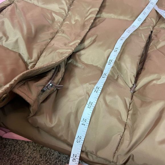❌SOLD❌ Tan Padded Winter Jacket - Picture 9 of 9